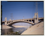 SOUTHSIDE OF FOURTH STREET VIADUCT OVERCROSSING OF LOS ANGELES RIVER. LOOKING NORTHWEST. - Fourth Street Viaduct, Spanning Los Angeles River, Los Angeles, Los Angeles County, CA HAER CA-280-13 (CT).tif
