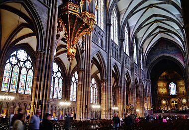 Straßburg Cathédrale Notre-Dame Innen Langhaus 3
