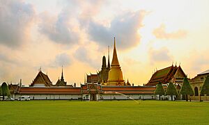 Temple of the Emerald Buddha 2012