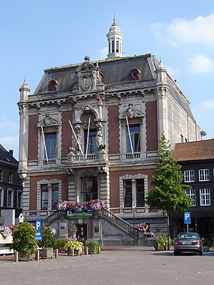 Wetteren - Town hall 1