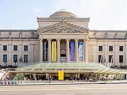 Brooklyn Museum - Entrance (52302265063).jpg