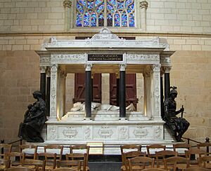 Cathédrale de Nantes - cénotaphe de Lamoricière 2