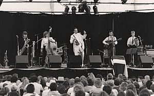 Conway Hiccups Orchestra, Port Fairy 1989.jpg