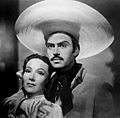 Dolores del Río and Pedro Armendáriz in Flor silvestre (1943) (cropped)