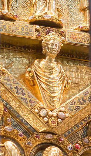 Dreikönigenschrein, Rückseite, Detail Büste Rainald von Dassel