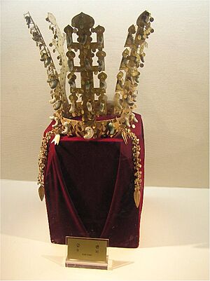 Gold crown from Cheonmachong