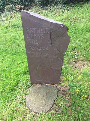 Gravestone Arthur Gill, Church of St Martin, Cwmyoy