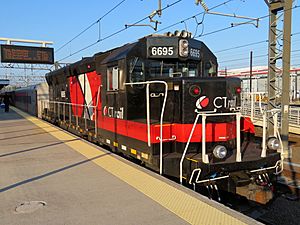 Hartford Line locomotive at New Haven Union Station, September 2018