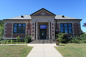Indian Orchard Branch Library, September 2016, Indian Orchard MA.jpg