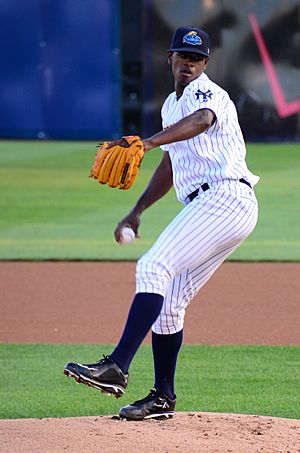 Luis Severino (14976002415)