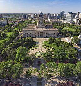 Manitoba legislative building (J)