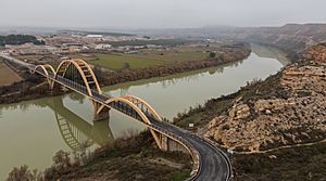 Puente sobre el Ebro, Sástago, Zaragoza, España, 2015-12-23, DD 38