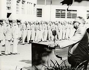 Rómulo y Militares