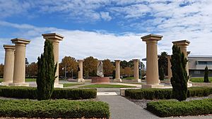 Rockingham War Memorial, view from the north-west, March 2020.jpg