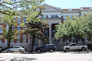 Savannah-Chatham County Public School System building