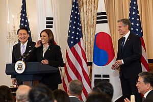 Secretary Blinken and Vice President Harris host a State luncheon in honor of Republic of Korea President Yoon Suk Yeol (52850889162)