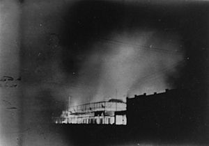StateLibQld 1 64639 North Gregory Hotel, Winton, burning down in 1946