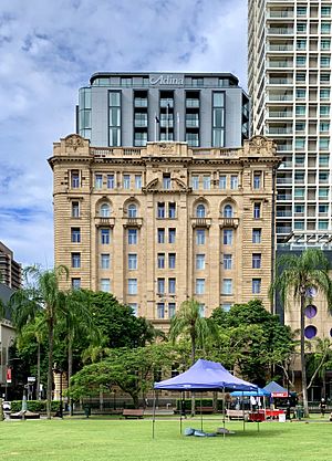 The Family Services Building, converted into Adina Apartment Hotel, Brisbane zoom.jpg