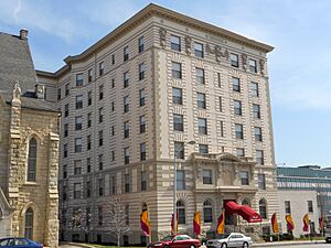 1123 Cecil Apts Baltimore