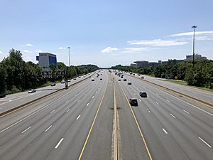 2019-07-12 11 49 53 View south along Interstate 270 (Washington National Pike) from the overpass for the ramp from southbound Interstate 270 to eastbound Interstate 370 in Gaithersburg, Montgomery County, Maryland
