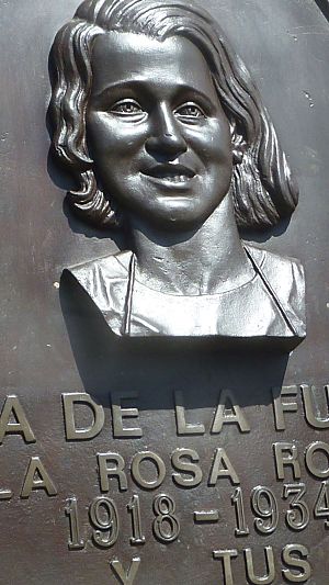 Aida Lafuente monument