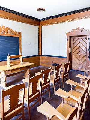 Cathedral of Learning Lithuanian Classroom (16828187172)