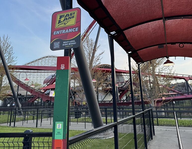 Fast Lane entrance to X-Flight