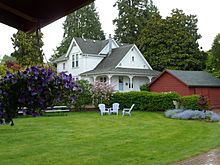 Hulda Klagers house and lawn