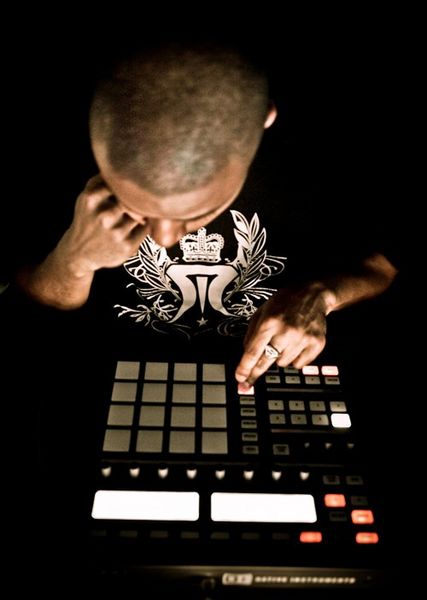 Poizunus in the studio