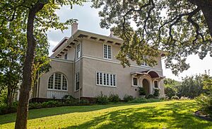 SimmonsMaxwellHouse