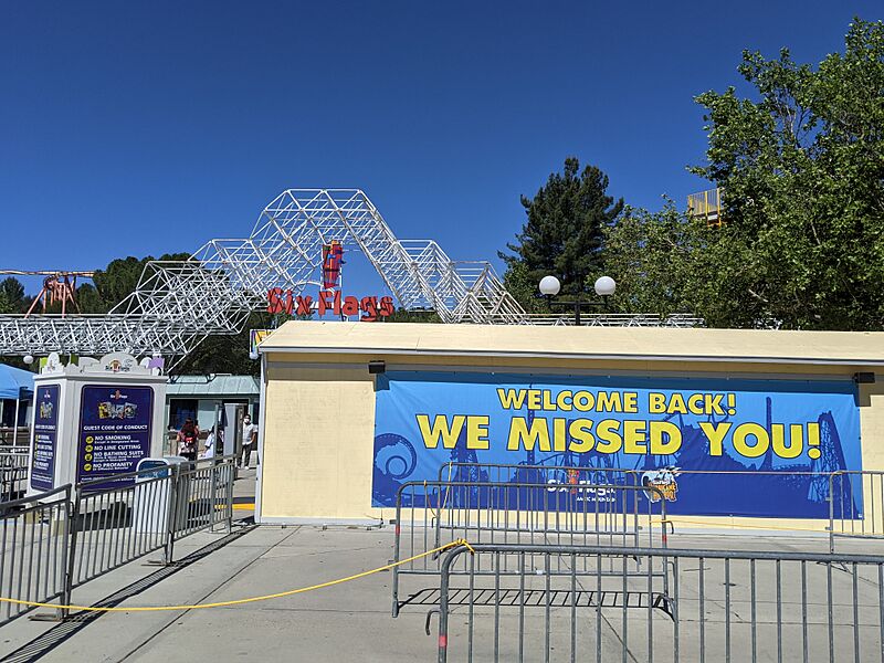 Six Flags Magic Mountain (51145011662)