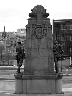 War Memorial, Bradford (7178000288)