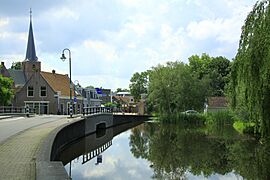 Zoeterwoude. Dorpsgezicht van Zoeterwoude vanaf het Watertje