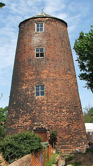 Blundeston windmill June2011
