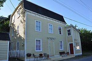 BrigusNL FowlerHouse