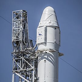 CRS-8 (26309783565)