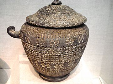 Cinerary urn, unglazed stoneware, Unified Silla