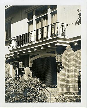 Davis outside 1