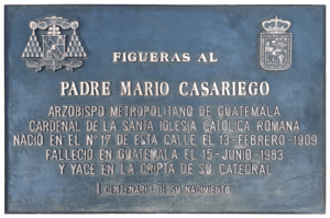 Figueras (RPS 25-07-2020) placa en honor del padre Mario Casariego