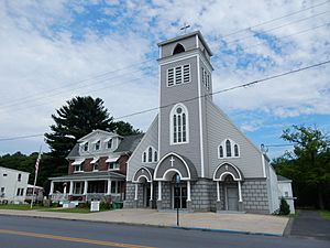 Valley Street (U.S. Route 209). Holy Cross Church.