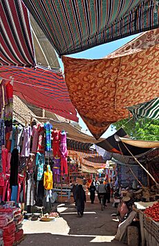 Luxor Souq R01