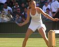 Maria Sharapova Wimbledon 2004 (cropped)