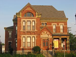 Montgomery County Jail and Sheriff's Residence in the morning