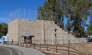 Pelota Fronton exterior 2 - Jordan Valley Oregon