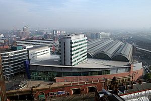 Piccadilly Station Manchester - geograph.org.uk - 692981