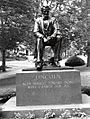 The Lincoln Monument of Hingham, MA by Charles Keck. Photo from the SIRIS web page.
