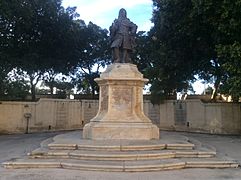 Vilhena statue in Floriana