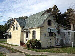 Ward Brothers' Home (21628648495)