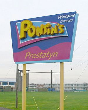 Welcome to Pontin's^ - geograph.org.uk - 655496