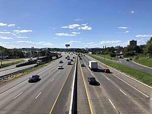 2021-06-16 16 31 46 View west along Interstate 80 (Bergen-Passaic Expressway) from the overpass for Passaic County Route 649 (Madison Avenue) in Paterson, Passaic County, New Jersey